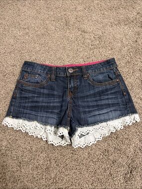 Size 7 dollhouse shorts